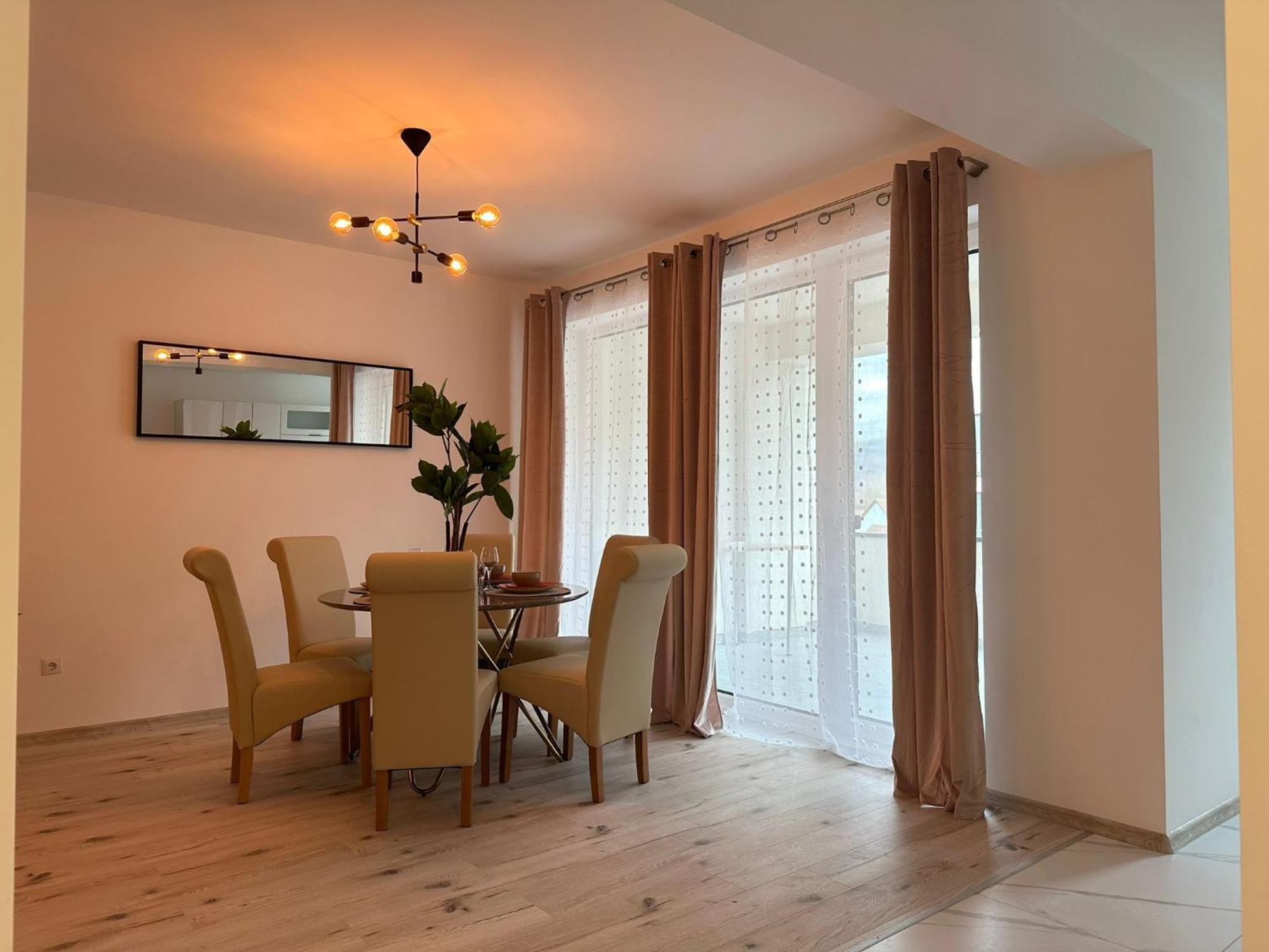 Luxury Apartments Sibiu Near Station And Mall With Parking Exteriér fotografie